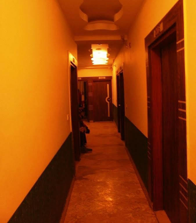 Hotel Sheel Gopal Vision Mathura Exterior foto