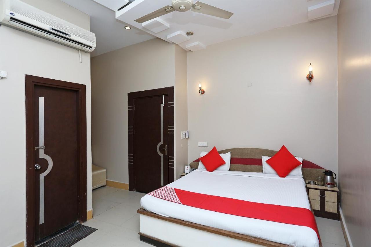 Hotel Sheel Gopal Vision Mathura Exterior foto