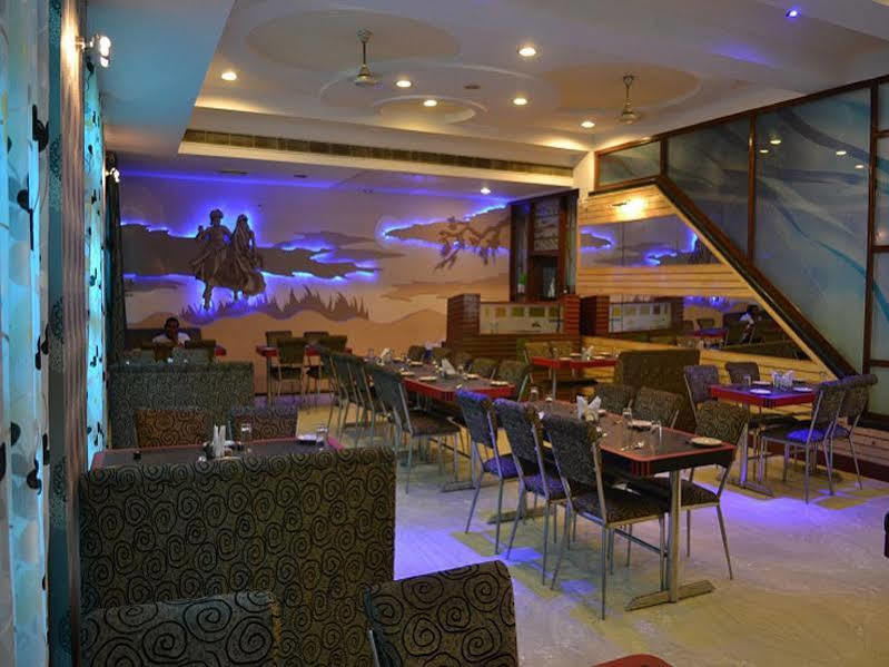 Hotel Sheel Gopal Vision Mathura Exterior foto